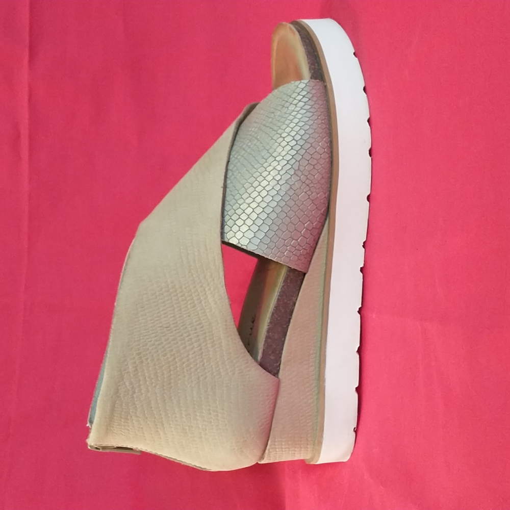 Diba True "Gang Way" Leather Sandals - Picture 6 of 15